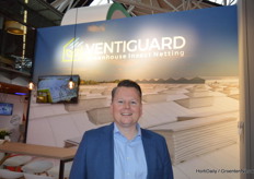 Laurens Besemer, Ventiguard:"With the use of a fiber pen is the insect netting fitted."